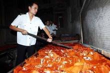 5毛钱辣条制作全过程,你还敢任性的吃吗? 201