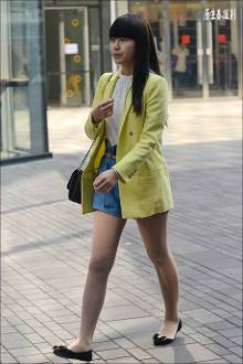 街拍:北京<em>黑丝美女</em>的性感魅力!(组图)-女人频道