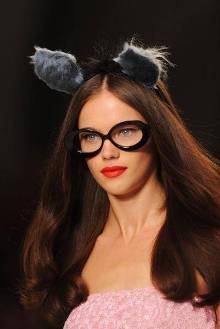 <em>眼镜妹</em>的<em>化妆</em>秘籍 镜片也有小奥秘【1】-女人