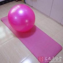 3个手部小动作<em>迅速瘦出马甲线</em>【5】-新闻频道