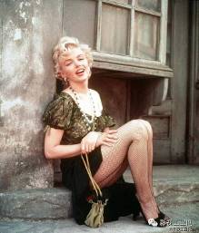 电影史上十大最性感的丝袜美腿镜头 让热血沸