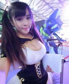 小孽晒<em>开胸毛衣</em> 网友:怎么保守了?【1】-自媒