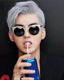 12款不同的<em>奶奶灰</em>发型-新闻频道-手机搜狐