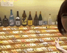 岛国美女大胃王:一次可吃100个汉堡!快来膜拜