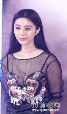 女星透视装拼性感:Angelababy露内裤 刘亦菲胸