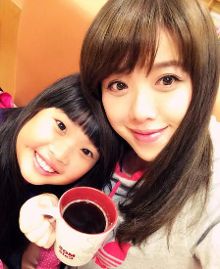 台湾<em>郑多燕</em>45岁练出<em>马甲线</em> 活脱脱20岁美少女