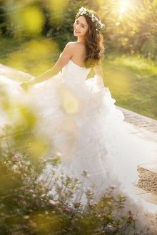 能把照片拍仙气十足 春季婚纱照就不要错过它