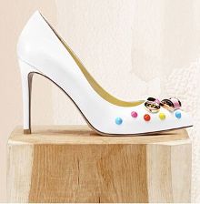 女鞋全产业链纵向一体化运营天创时尚