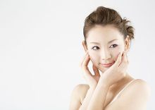 脸上敏感性红血丝,能自己消退吗?