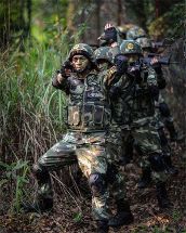 中国特种兵国际比武发挥英语优势 侦查出战俘营
