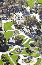 [美国] 迈克尔 杰克逊梦幻庄园标价一亿美元出售