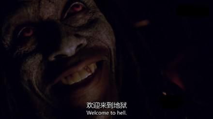 神吐槽:姑娘心真大!裸睡还不关门