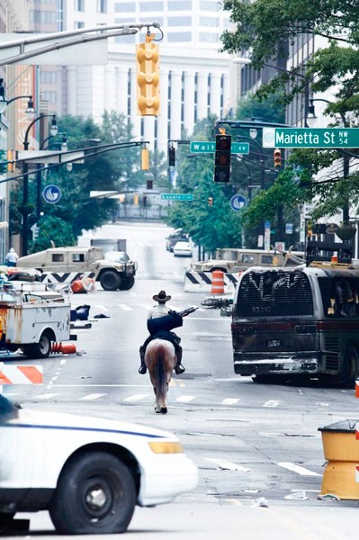 美国鬼片带旺鬼城 游客钟爱后世界末日