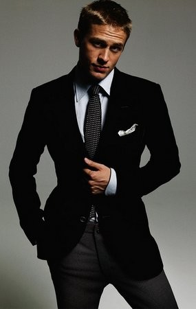 查理-汉纳姆弃演色欲片《五十度灰》 档期冲突