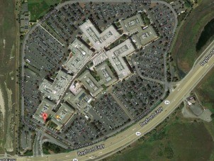这是google地图上的facebook"迪士尼"总部园区的全景图.