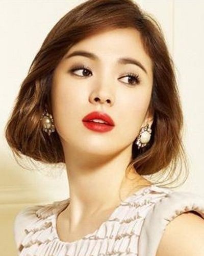 爆炸头女短发 a12reo6347882144217.jpg