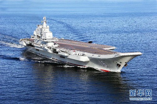中国在建首艘国产001A型航母遭曝光 神似