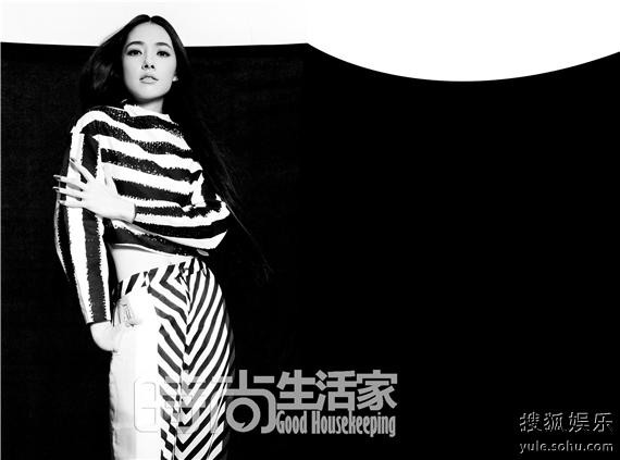 郭碧婷启程巴黎时装周 新一代女神受青睐