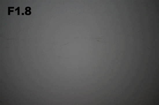 眩光测试 由于采用了t*镀膜加上镜筒消光技术,因此眩光控制的还不错