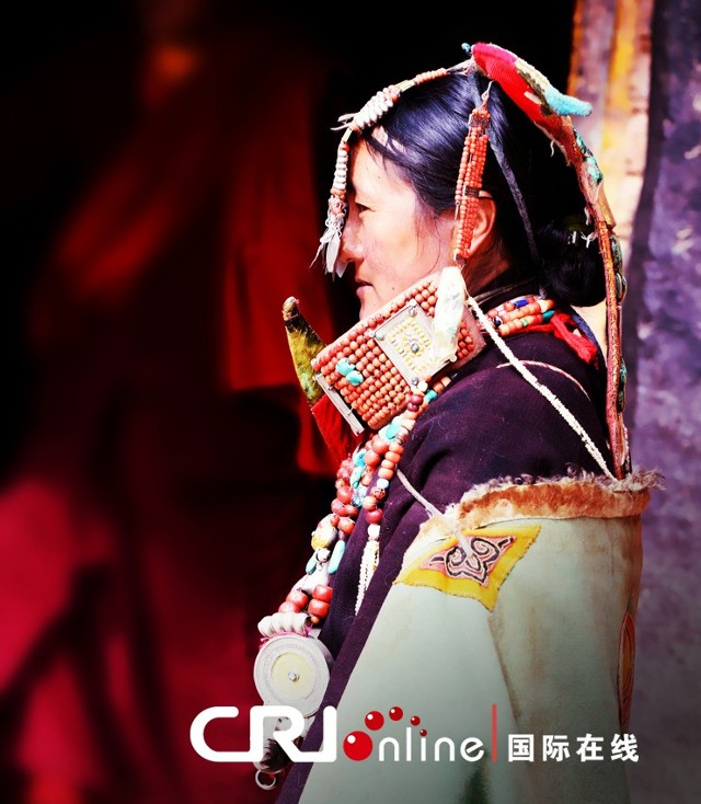 记者手记:普兰"飞天服饰"的美丽传说(高清组图)
