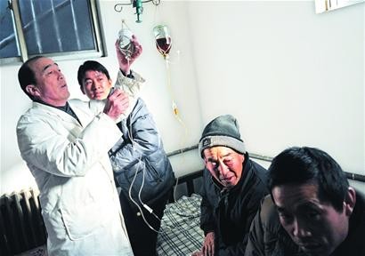 父子俩的村医情结