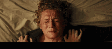 一个深吻,就挽救了垂死边缘的文艺弟.