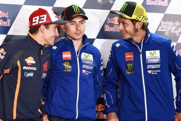 motogp日本站排位赛 罗西杆位 洛伦佐摔车吓死个人