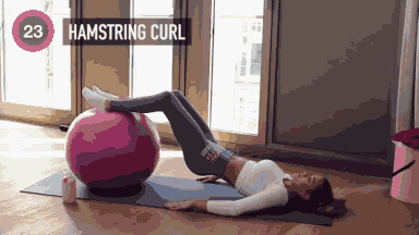 9个瑜伽球体式,帮你练成限量版