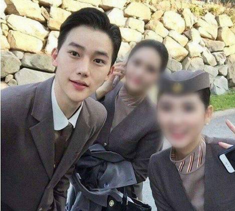 坐飞机看不到他了!「韩国最帅空少」已经悄悄出道