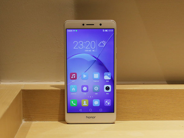 荣耀畅玩6X图赏:搭载双后置摄像头的千元机