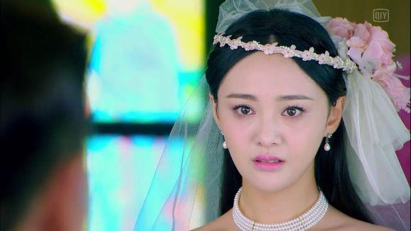 郑爽终于结婚了,身穿婚纱美极了