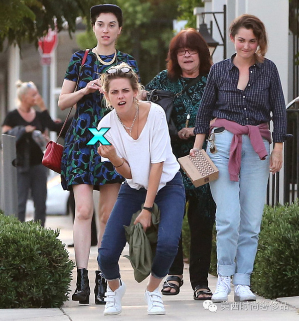 八卦|小k居然和cara前女友在一起了!这个女人为什么这么被偏爱?