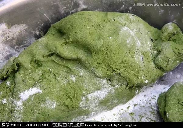 糍·历史久远 斗门客家村里制作艾糍的传统历史悠久,至于具体时间,就
