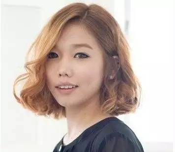 【靓靓互动】脸胖的女生剪什么发型好看?