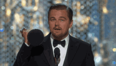 和赵本山傻傻分不清之后,这边我们用几张动图来解释小李子发福过程