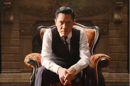 陈宝国,毕业于中央戏剧学院表演系,国家一级演员.