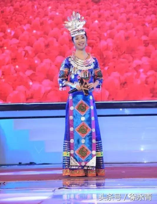 王娟荣获第二届中华民族歌舞大赛民歌十佳女歌手