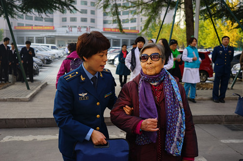 忆说历史 铸梦空总—空军总医院60周年院庆纪念展感人肺腑