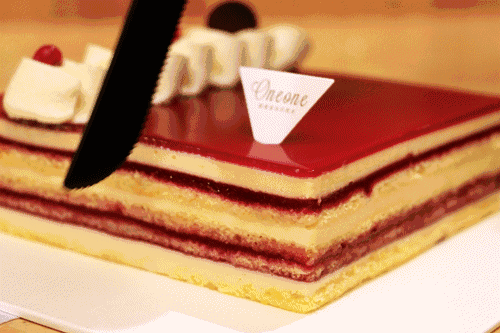 奢华的搭配, 有内涵的层次, 都会成为让你着迷的理由.