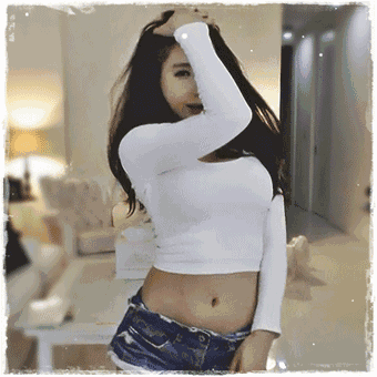 女主播吃泡面养家被骂白莲花,众人手撕却被叫好?