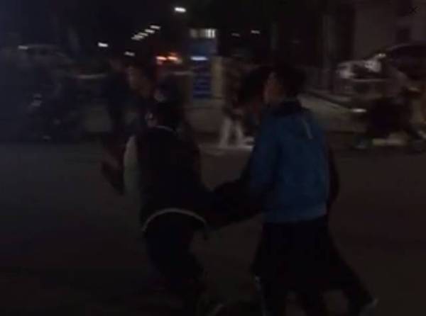昨晚德州学院发生杀人事件!特警出动封锁现场!(内附多图 视频)