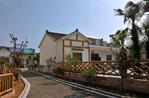 农家乐特色和经营户相关建筑,设施,场所,装饰,器具等,具体分户外休闲