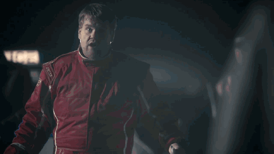 同为胖纸,  phil的drama气质真不输[摩登家庭]里的小卡!