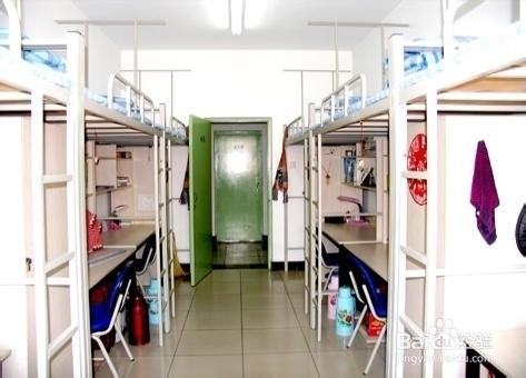 7,清华大学 校园设施透出一种大气,互联网最早通到每一间宿舍,而且图片