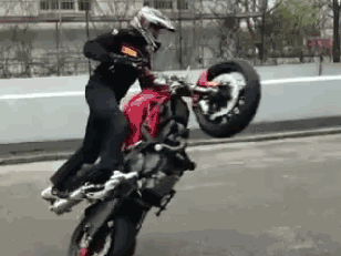 爆笑gif:这腿太火辣了,让人把持不住!