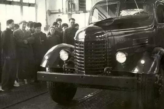 国庆盘点:中国的各种第一辆车都是什么样儿的?-汽车