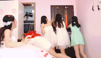 心好累,现在结个婚也是不容易 下面给大家推荐一家比较好的婚纱摄影