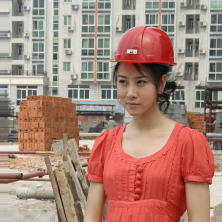 工地上一大波"美女来袭",最后一个竟是"大公主