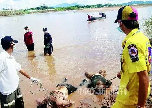 (新闻报道画面) (影片画面) 湄公河金三角水域,13名中国船员遭射杀,并