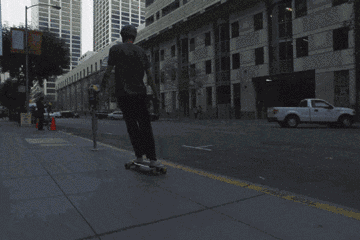 启动 blink qu4tro前,可通过配套的  acton app,选择   种速度模式—